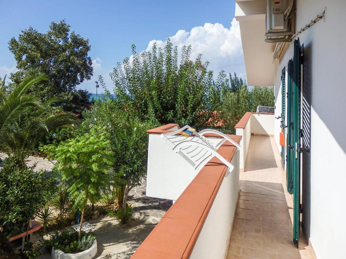 La Grazia Aparthotel Parghelia Exterior photo