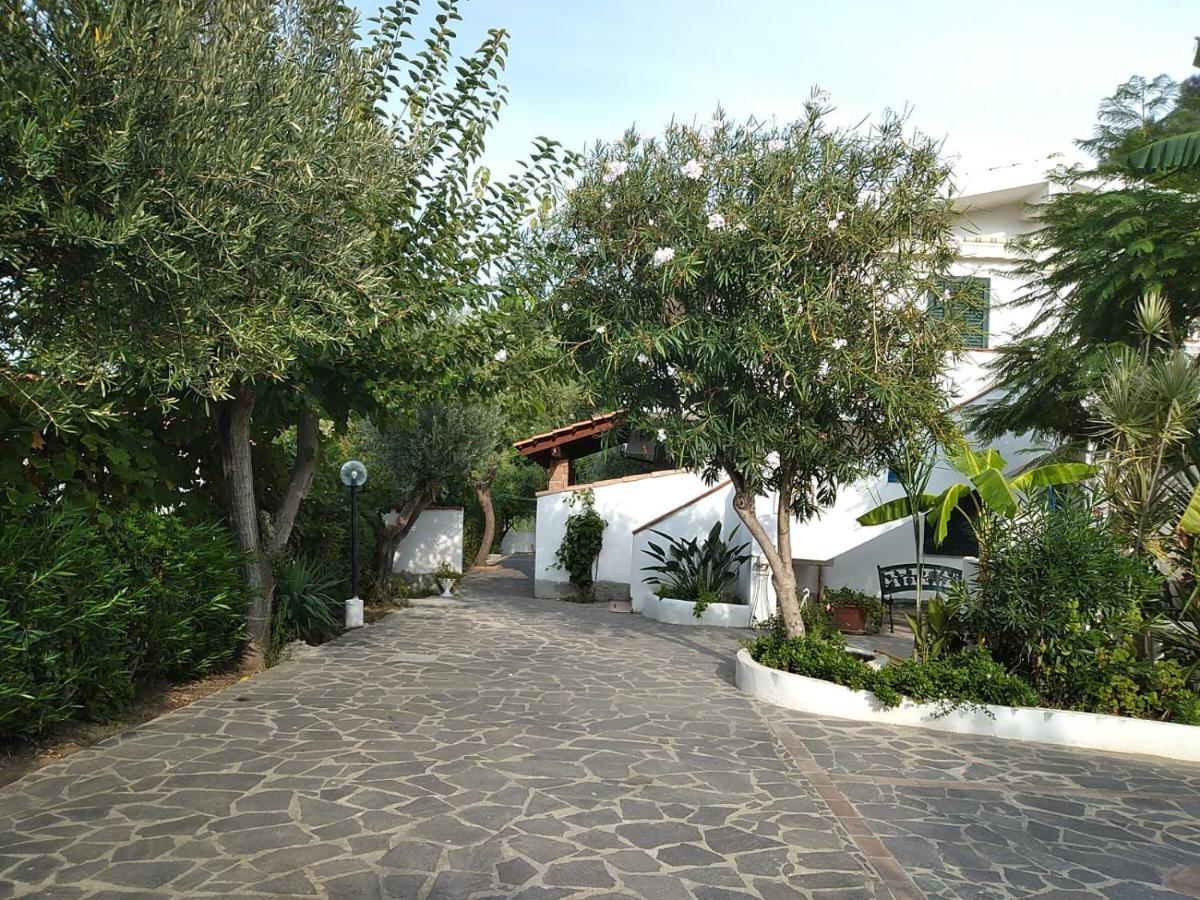 La Grazia Aparthotel Parghelia Exterior photo